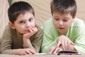 Image showing Boys reading
