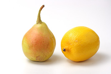 Image showing Yellow pear and lemon