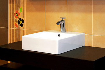 Image showing Floral sink