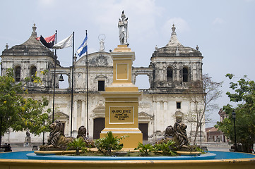 Image showing fountain and leon cathedral in central park leon nicaragua