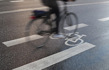 Image showing Cyclist on way to work