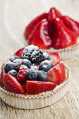 Image showing Fruit tarts