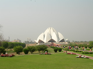 Image showing Baha'i house of worship in Delhi