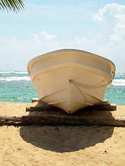 Image showing fishing boat sallie peachie beach corn island nicaragua