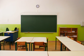 Image showing empty classroom
