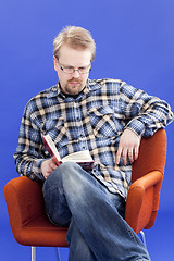 Image showing Man reads book