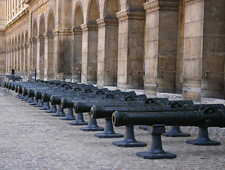 Image showing  cannons on courtyard in les invalides 