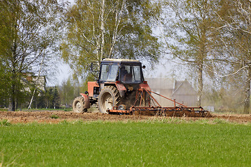 Image showing farmer on the field