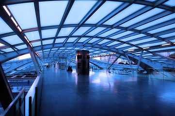 Image showing Architecture of modern train station