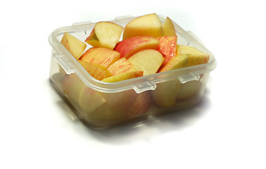 Image showing apple slices in a clear plastic container