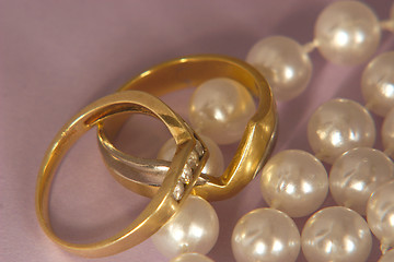 Image showing rings and pearls