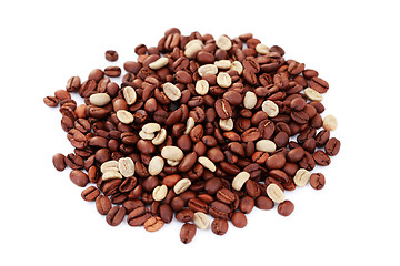 Image showing green and brown coffee beans