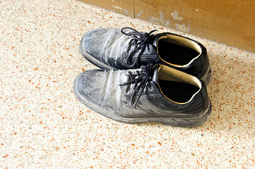 Image showing used work shoes