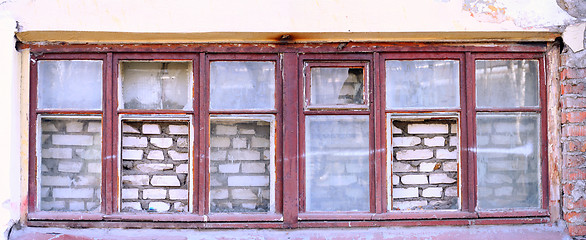 Image showing obsolete window