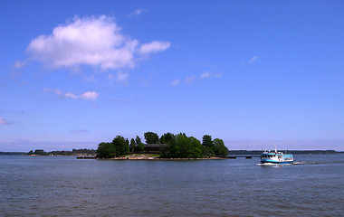 Image showing Small island and little ship