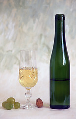 Image showing A glass of white wine