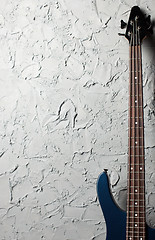 Image showing bass guitar