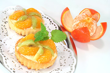 Image showing Mandarin tartlet with lemon balm