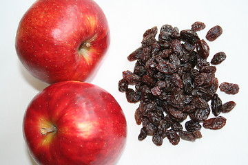 Image showing Apples and raisins