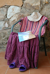 Image showing Female Clothing Figure