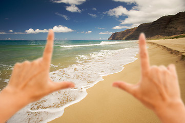 Image showing Hands Framing Polihale Beach, Kauai