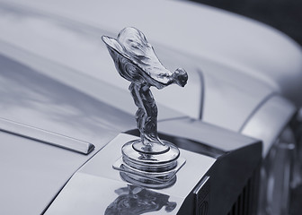 Image showing Rolls Royce bonnet