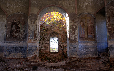 Image showing The arch in a church