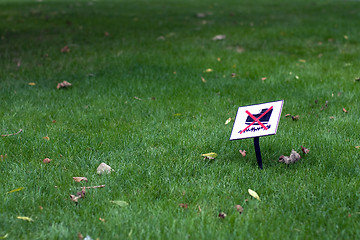 Image showing Do not walk on the lawn