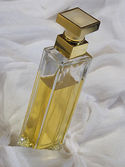 Image showing Golden perfume