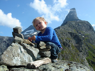 Image showing Child on top of mountain