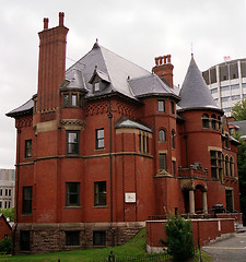 Image showing red house