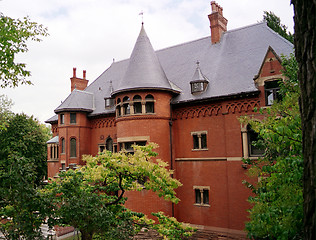 Image showing red house