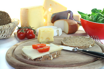 Image showing Cheese bread with tomato