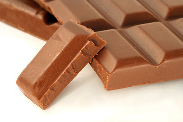 Image showing broken chocolate bar