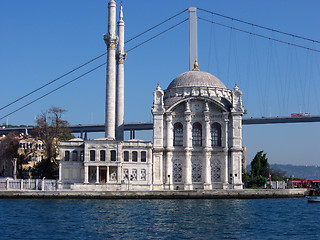 Image showing Ortakoy mosque and the Bosphorus bridge