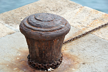 Image showing Old bollard