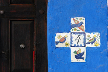 Image showing Detail of entrance of building in San Cristobal de las Casas