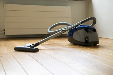 Image showing Cleaning Before Moving