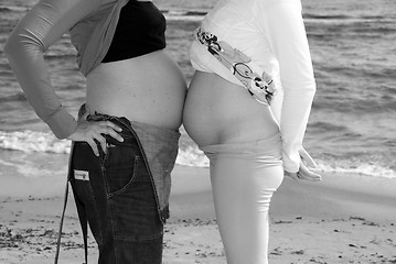 Image showing Pregnant Women and the Ocean