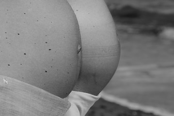 Image showing Pregnant Women and the Ocean