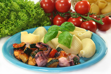 Image showing Seafood and vegetables with pasta