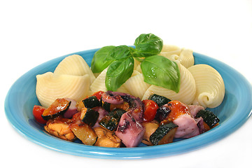 Image showing Seafood and vegetables with pasta