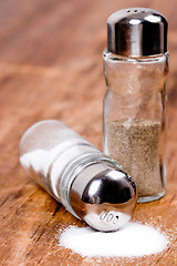Image showing salt and black pepper