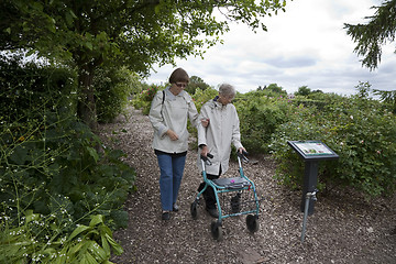 Image showing Two generations in park