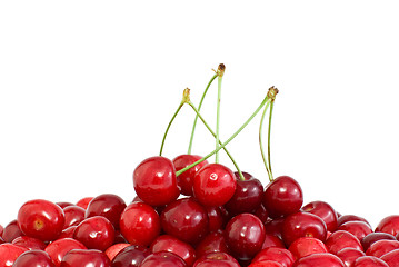 Image showing Pile of the red cherries with and without stalks