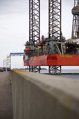 Image showing Oil rig