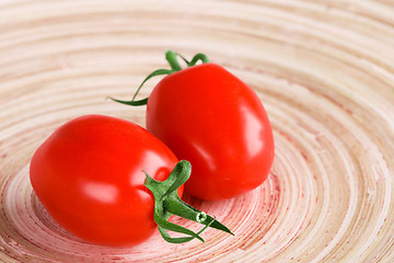 Image showing two tomatoes