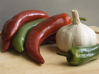 Image showing ChiIli  and garlic II