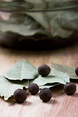 Image showing  aromatic pepper and bay leaves