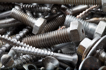 Image showing metal screws of different kind